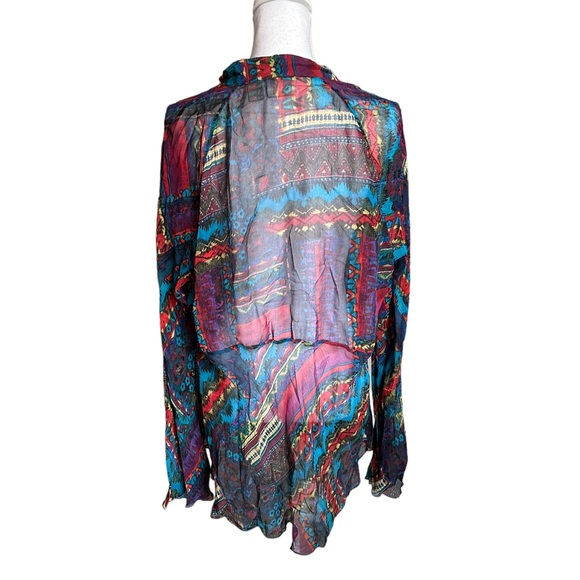 Chico’s Silk Multicolored Long Sleeve V-neck Top Size 3 - Picture 3 of 17